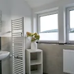 Апартаменты Wunderschoene Mit Balkon In